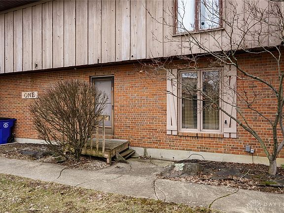 3rd image of 1 Marlou Dr APT 3