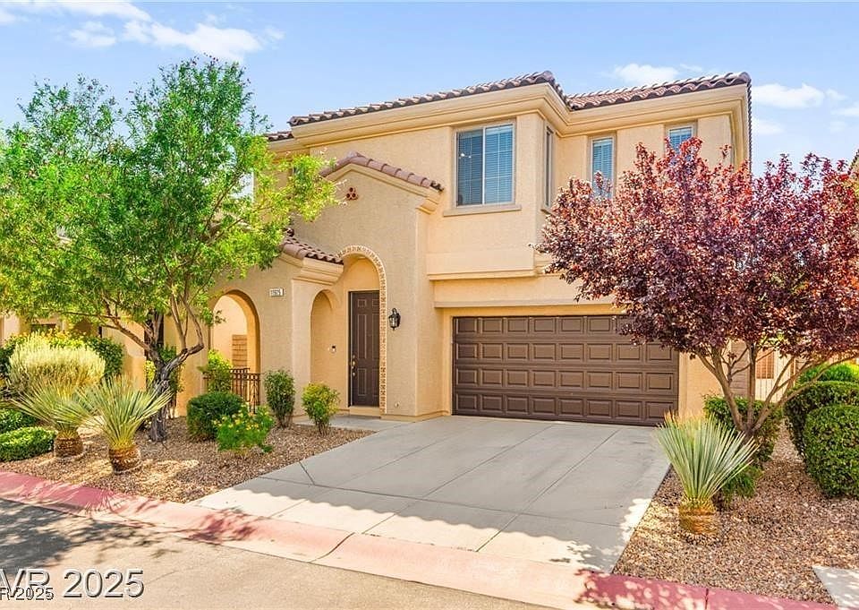 1st image of 11925 Luna Del Mar Ln