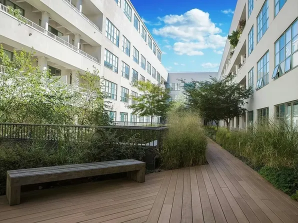 184 Kent Avenue image 8 of 16