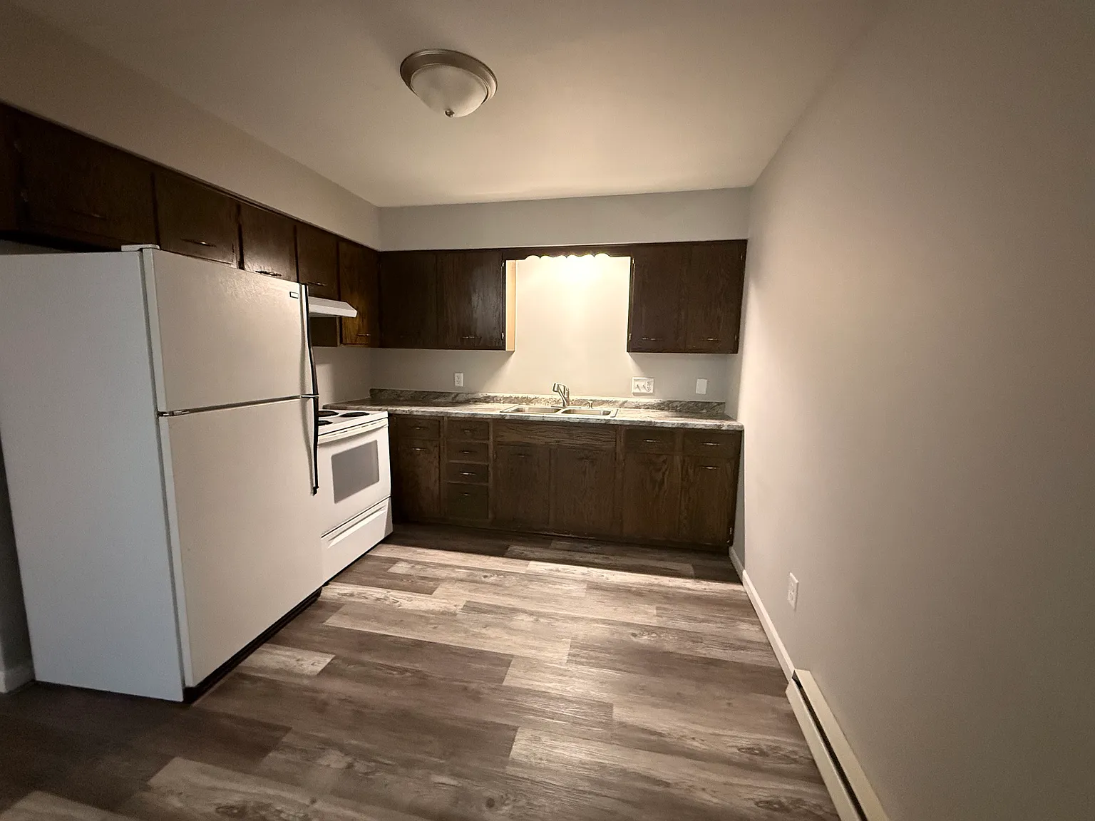 155-185 Susan Street - 185 #4 — Photo 1
