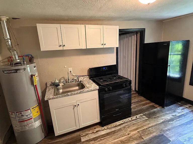 246 Warnock St — Photo 13