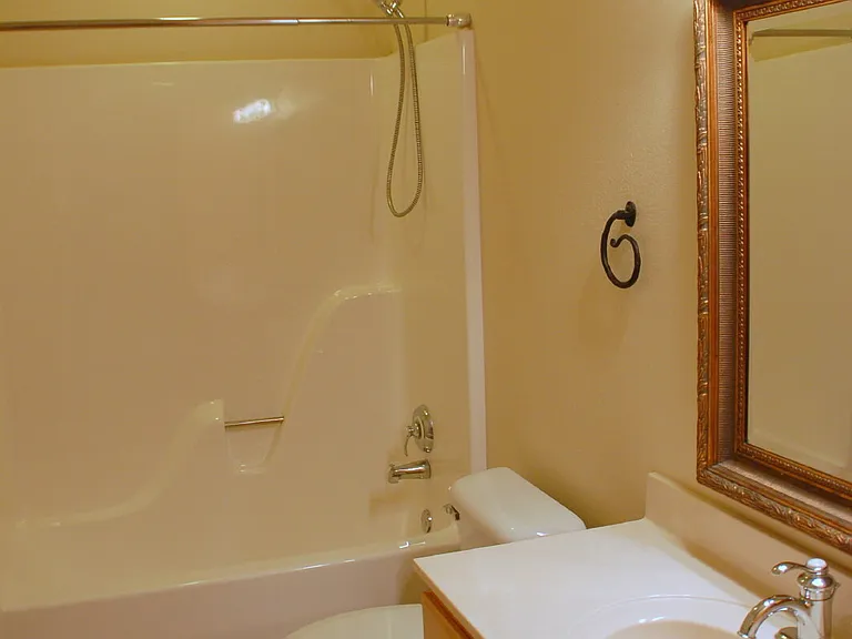 4747 W Mayflower Ct — Photo 6