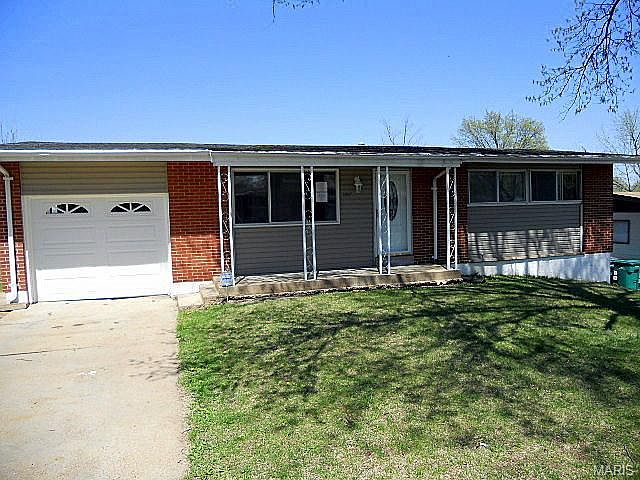 1st image of 1747 Beecher Dr