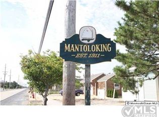1014 Ocean Ave, Mantoloking, NJ 08738