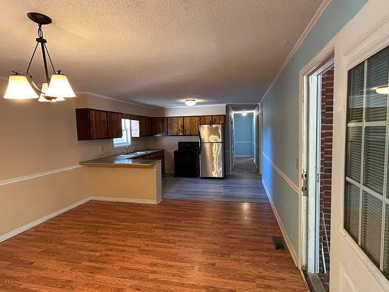 Seitz Dr — Photo 2