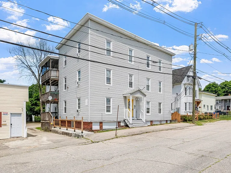 330 Lowell St #2 — Photo 1