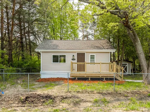 7114 Dogwood Rd, Lexington, MI 48450