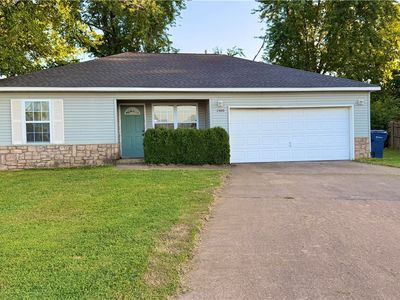 1300 Wedgewood Ln, Siloam Springs, AR, 72761