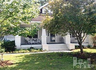 2nd image of 4922 Woods Edge Dr