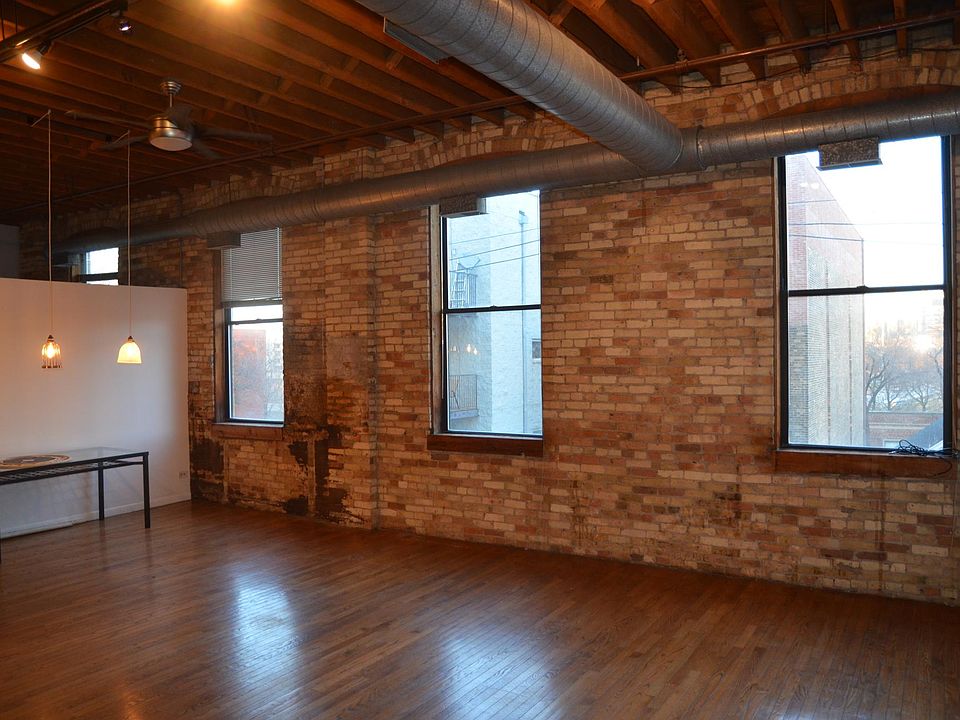 1st image of 1147 W Ohio St Ste 303