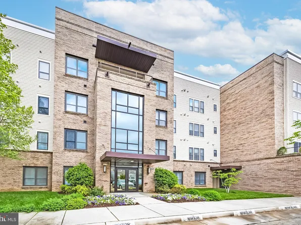 8435 Peace Lily Ct APT 211, Lorton, VA 22079