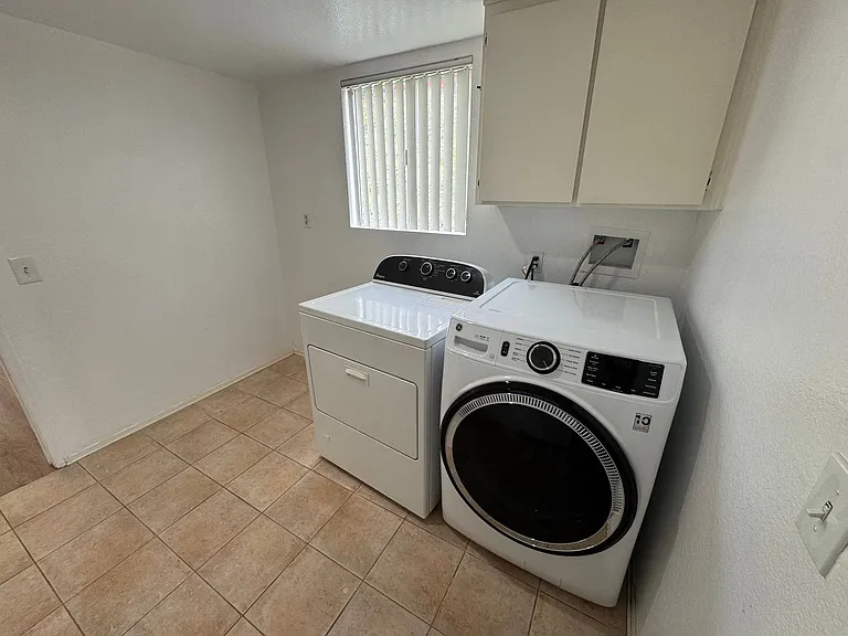 1423 Portofino Dr — Photo 16