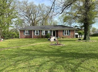 1002 Bentley Cir, Gallatin, TN 37066