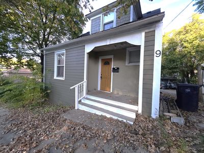 9 N Jackson St, Elgin, IL, 60123