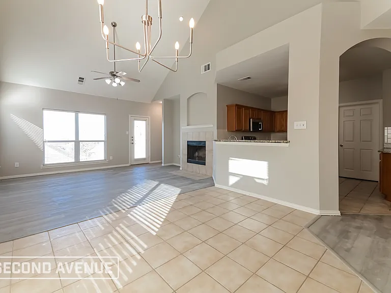 320 Creekside Dr — Photo 7