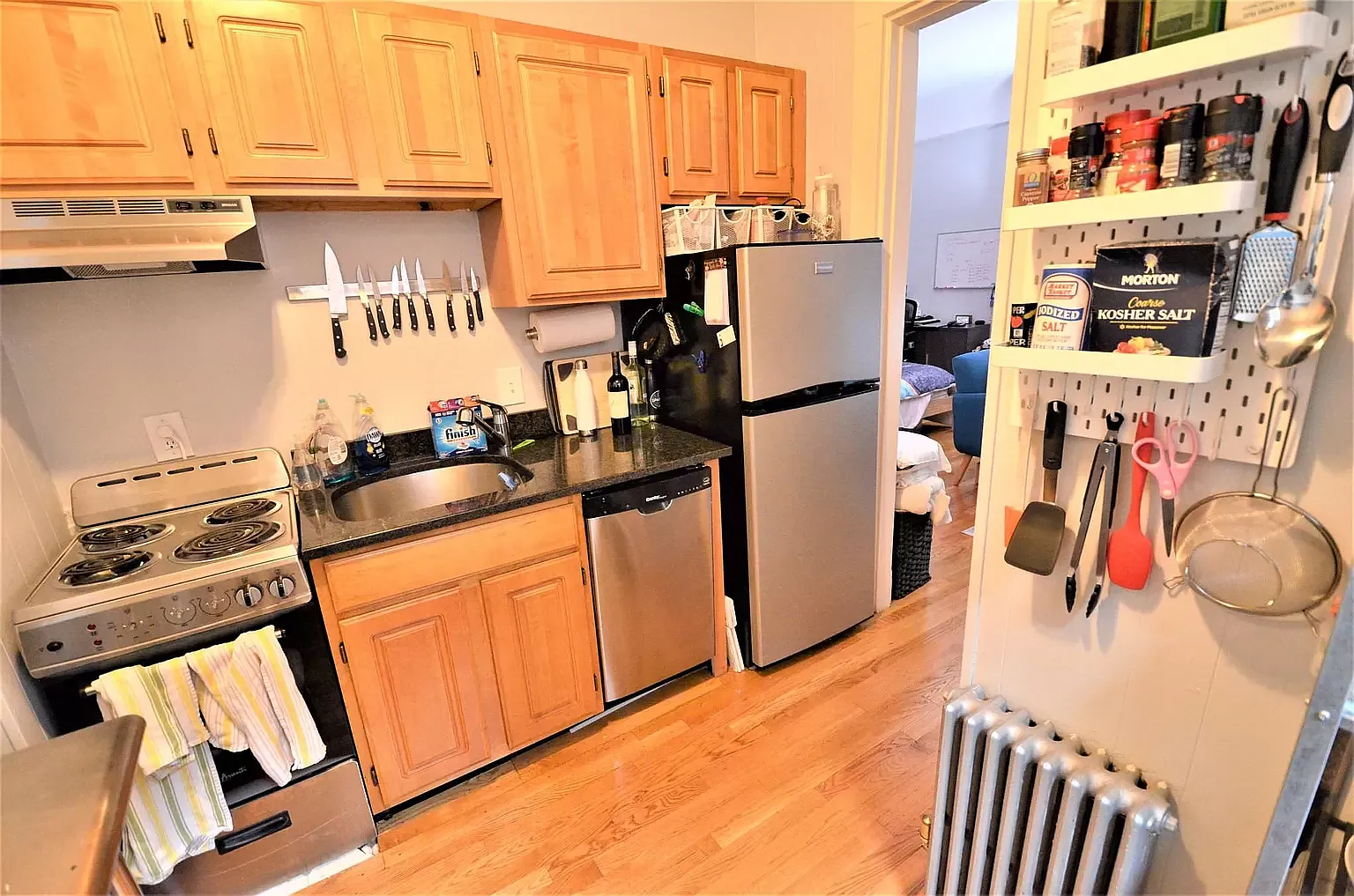 Studio, 9999 sqft, $2,750 — Photo 1