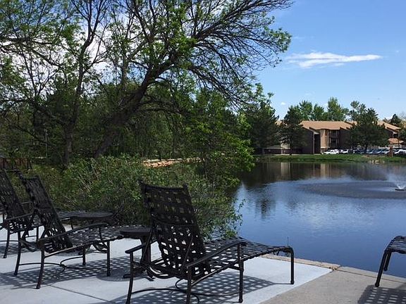 Community deck facing Tantra Pond.