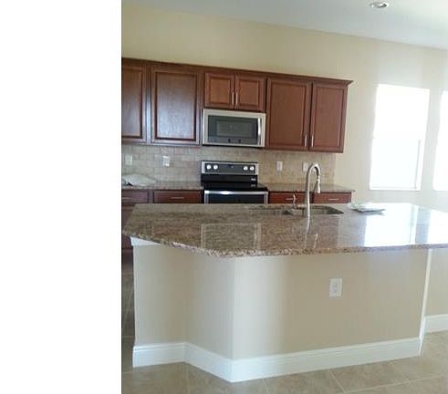 3rd image of 10338 Materita Dr