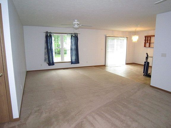3rd image of 103 Belle Ave