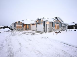 1907 Community Loop, Bismarck, ND 58503