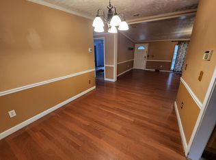 6932 Wade Dr, Cary, NC 27519