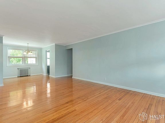 4th image of 349 Bloomfield Ave #100