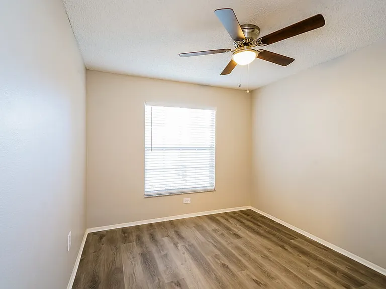 1434 Lakehurst Way — Photo 14
