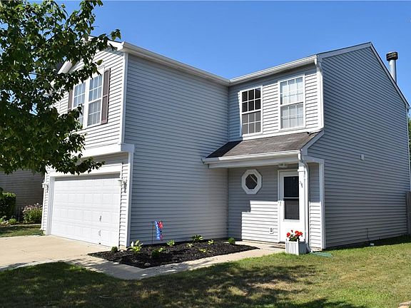 2nd image of 1842 Blue Pine Ln