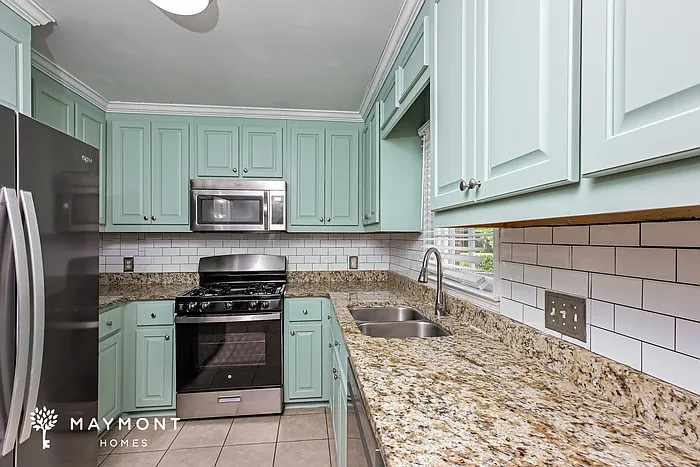 6670 Fran Dr — Photo 7
