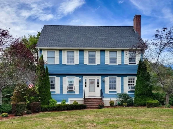 12 Cote St, Amesbury, MA 01913