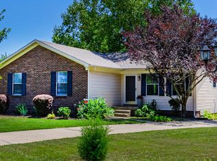 1305 Oak Ridge Ct, Simpsonville, KY 40067