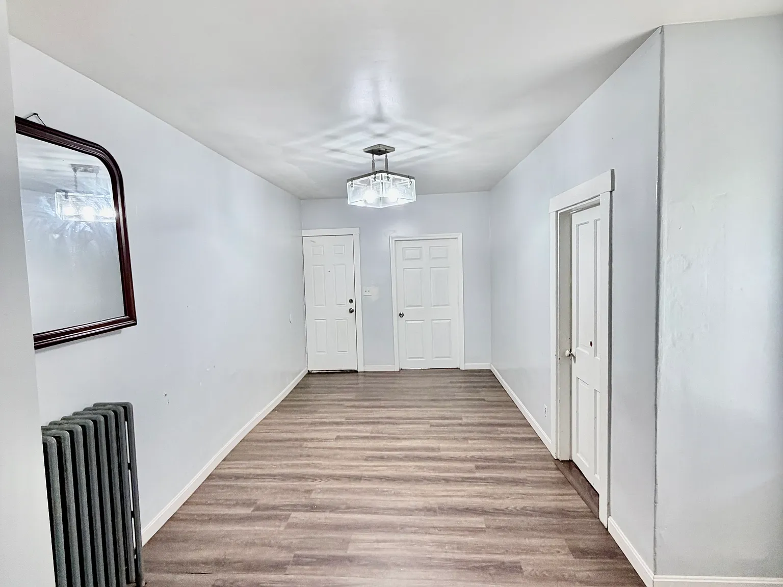 3 bed, $1,600 — Photo 2