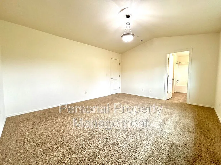 3407 NW 47th Dr — Photo 10