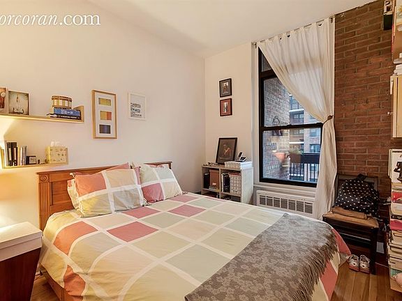4th image of 413 W 57th St #5A