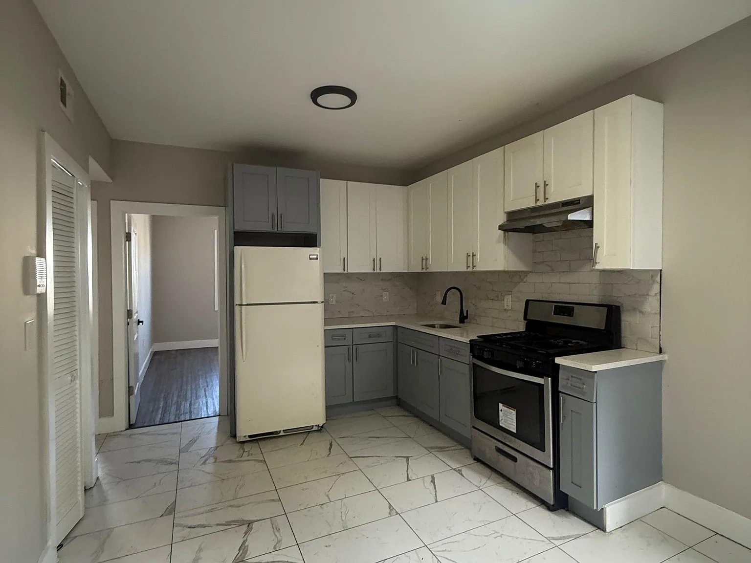 3 bed, $2,250 — Photo 1