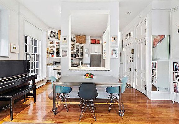 2nd image of 2109 Broadway APT 1365