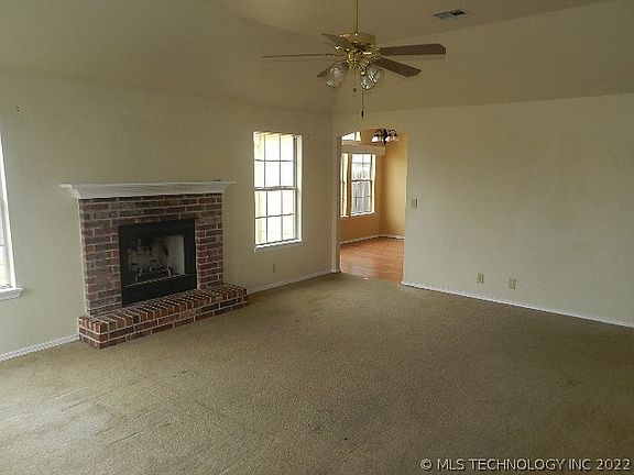 4th image of 3721 S 195th East Ave