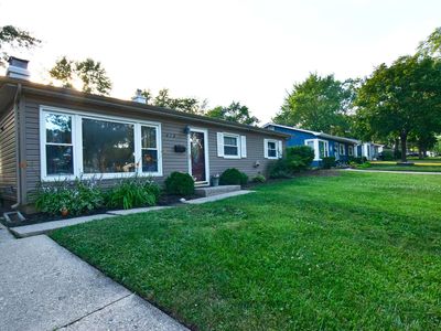 418 N Pershing Ave, Mundelein, IL, 60060