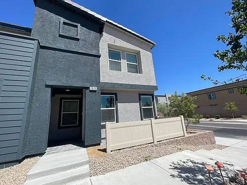 1923 Stanza Vista St Photo 1