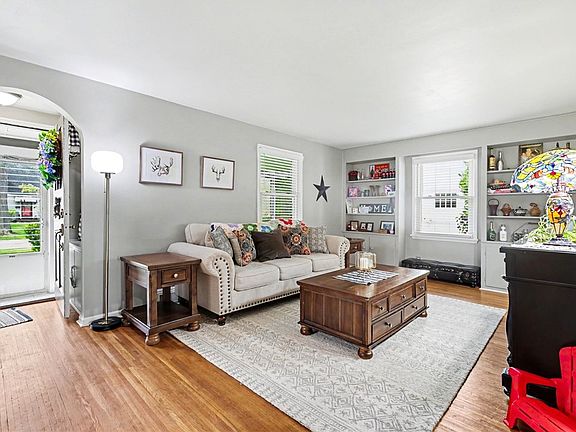 5th image of 30 Idyllwood Ln