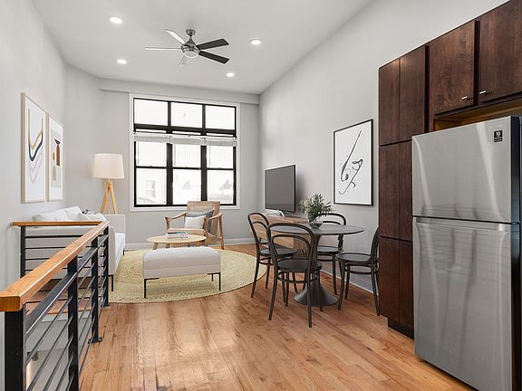 2nd image of 2338 S Leavitt St #1F