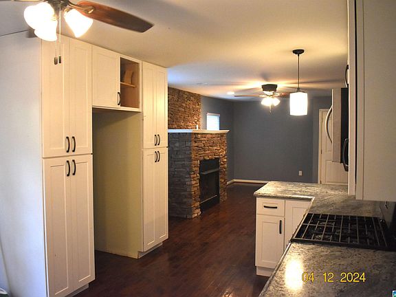 3rd image of 7371 Thomas Hall Dr