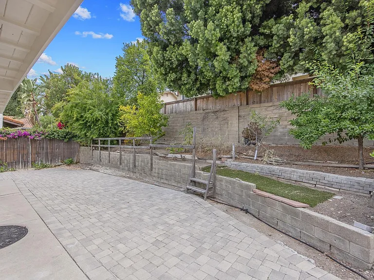 1114 Evenstar Ave — Photo 5