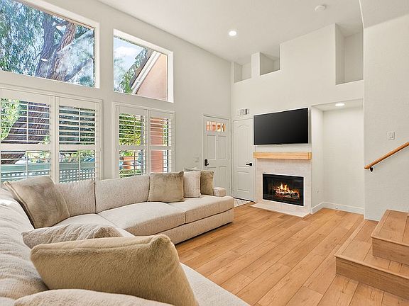 4th image of 12934 Carmel Creek Rd Unit 71