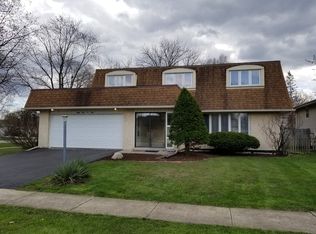 8409 W Sun Valley Dr, Palos Hills, IL