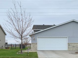 4786 51st St S, Fargo, ND 58104