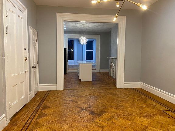 3rd image of 94 Bergen St APT 1
