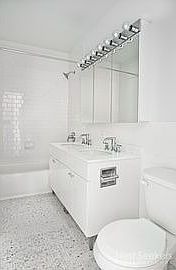 5th image of 99 John St Penthouse 6