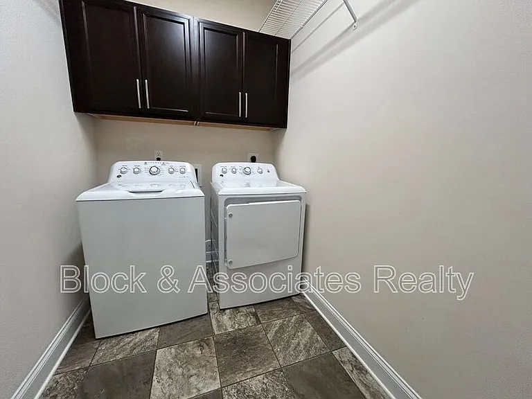 1464 Land Grove Dr — Photo 18