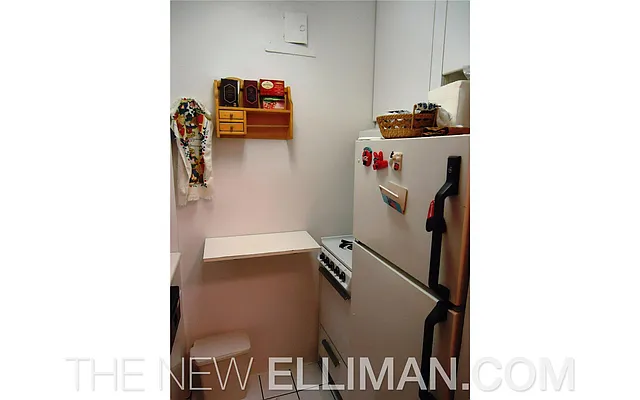 Rented by Douglas Elliman | media 35